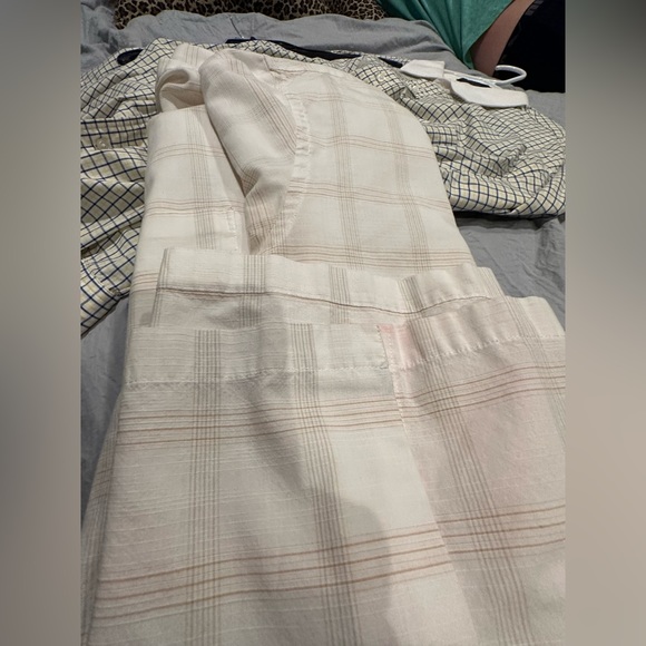 Mens Van Heusen XL short sleeve Sports Shirt 17 1/2 -5 - Picture 3 of 6